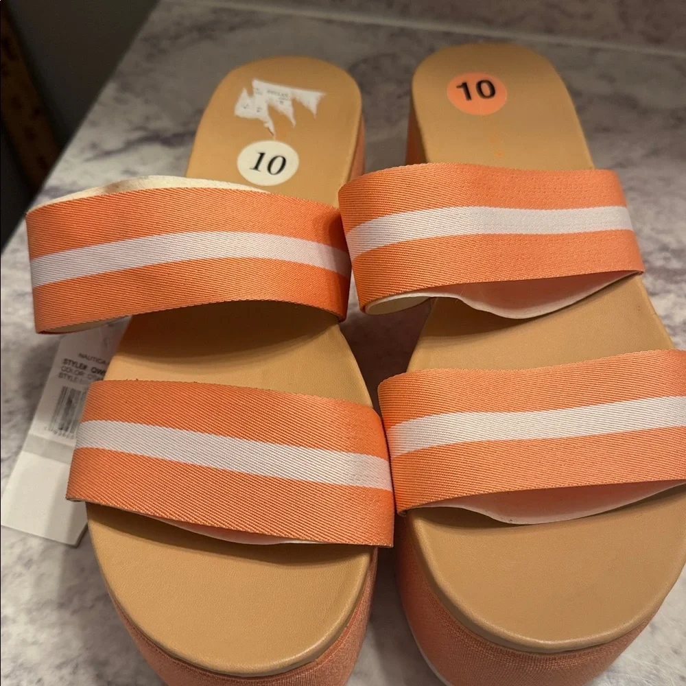 Nautica Orange and Cream Striped Platform Slide Sandals. Size 10. Bellana.
